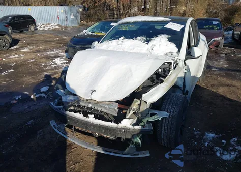 2022 Tesla Model Y Performance Dual Motor All-Wheel Drive from USA, damaged, VIN 7SAYGDEF9NF378641